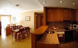 Aparthotel Hispanos 7 Suiza Barcelona 3*,