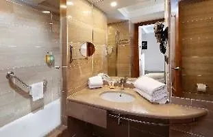 Aparthotel Hispanos 7 Suiza Barcelona Hotel